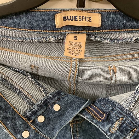 Blue Spice Pre-loved EUC Skinny Jeans 3 front-buttons- Size 5 - Picture 2 of 4
